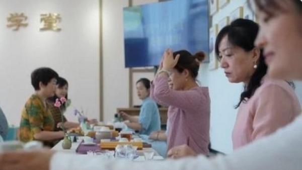 嘉正网  多地掀起“夜校潮”，夜校为何再次“出圈”？