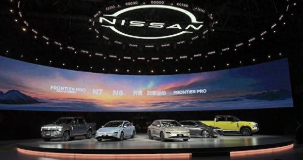 永信策略 油车首搭华为鸿蒙座舱！日产中国庆生40年，甩出三款新车，补全插混拼图